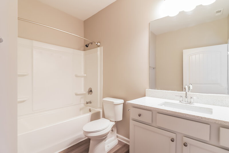 2,195/Mo, 350 Windpher Rdg Hampton, GA 30228 Bathroom View