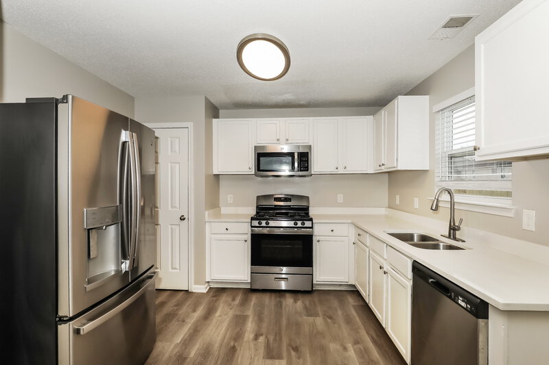2,395/Mo, 6076 Trotters Cir Fairburn, GA 30213 Kitchen View