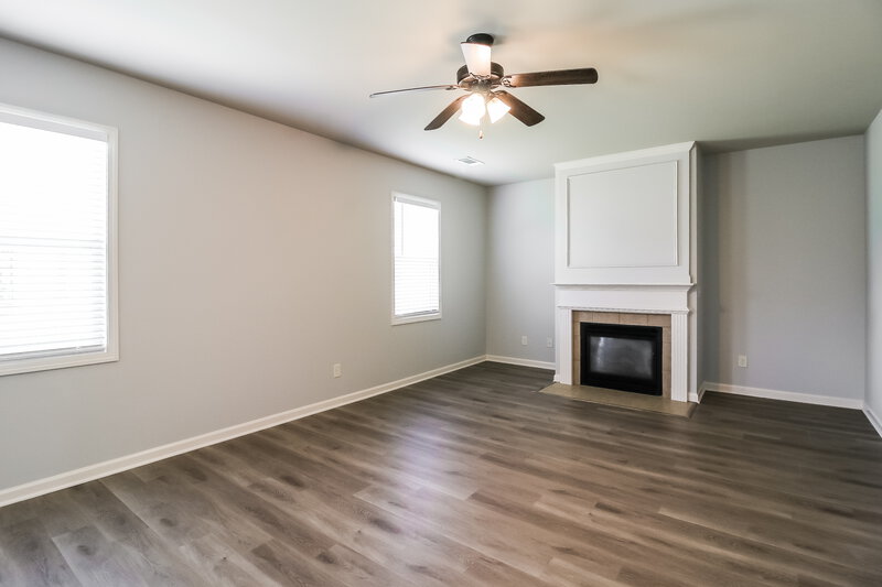 2,408/Mo, 631 Collingsworth Ln Lawrenceville, GA 30043 Living Room View
