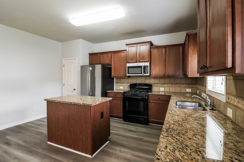 2,408/Mo, 631 Collingsworth Ln Lawrenceville, GA 30043 Kitchen View