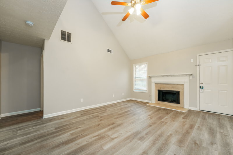 1,950/Mo, 2925 Winding Grove Drive Lithonia, GA 30038 Living Room View