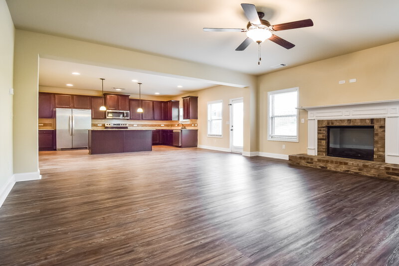 2,595/Mo, 11086 Shadow Ct Unit 60 Hampton, GA 30228 Living Room View