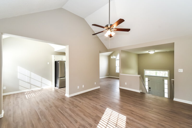 2,130/Mo, 2335 Alden Woods Jonesboro, GA 30236 Living Room View 2