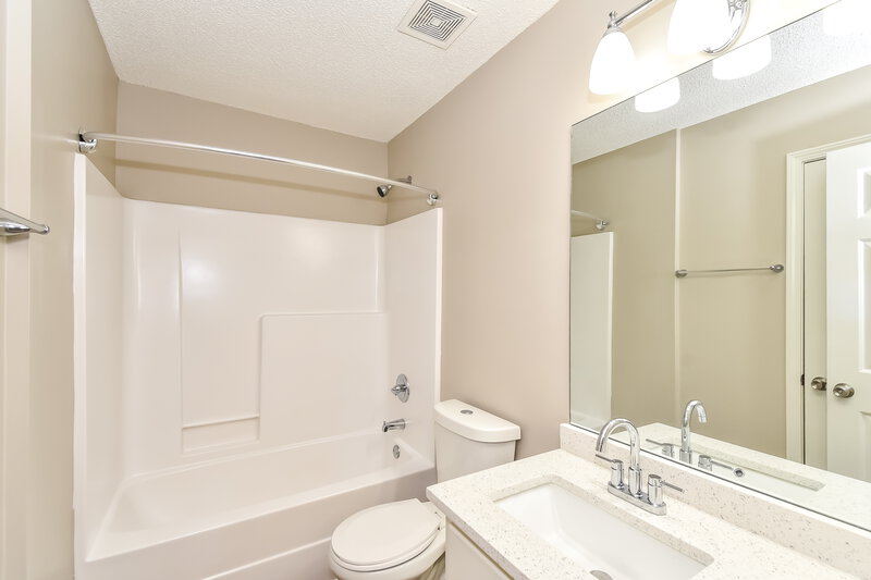 2,130/Mo, 2335 Alden Woods Jonesboro, GA 30236 Bathroom View