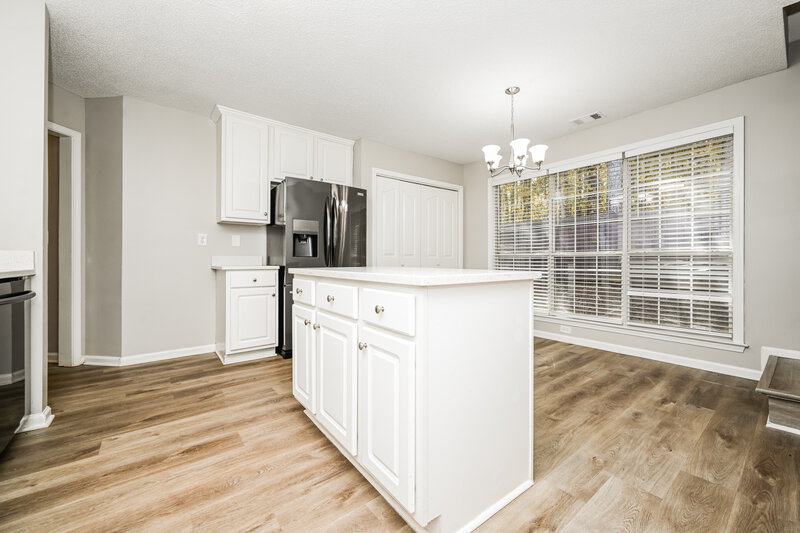 2,265/Mo, 166 Freeman Forest Dr Newnan, GA 30265 Kitchen View