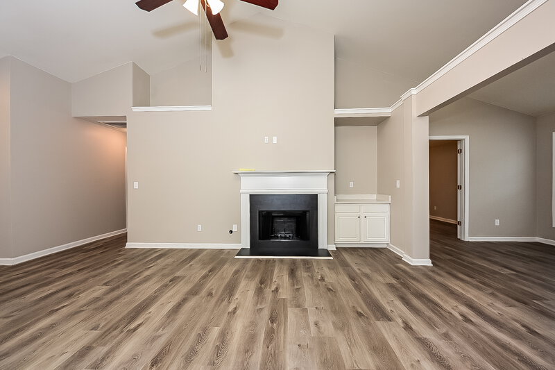 2,045/Mo, 421 Eglington Trl Locust Grove, GA 30248 Living Room View 2