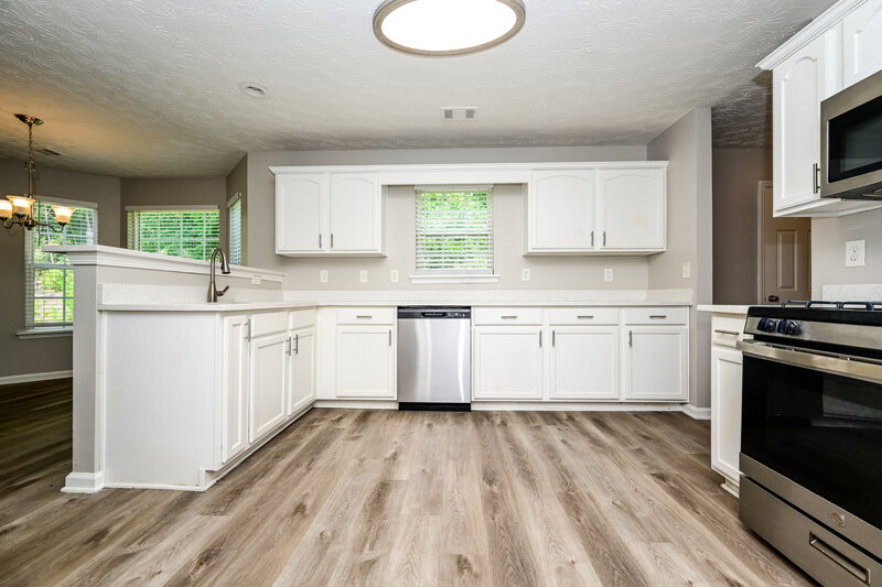 2,615/Mo, 4156 Bosenberry Way Ellenwood, GA 30294 Kitchen View