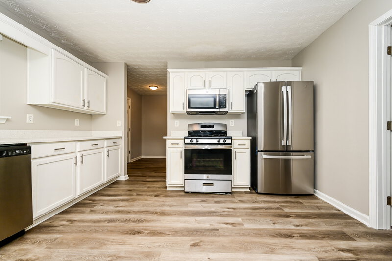 2,615/Mo, 4156 Bosenberry Way Ellenwood, GA 30294 Kitchen View 2