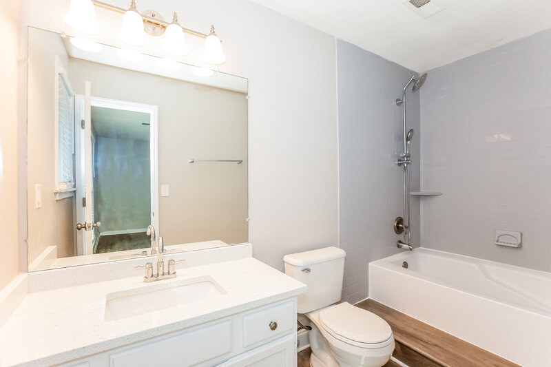 1,885/Mo, 2775 Trotters Walk Trl Snellville, GA 30078 Main Bathroom View