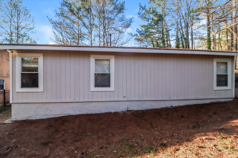 2,600/Mo, 643 Tarragon Way Sw Atlanta, GA 30331 Rear View