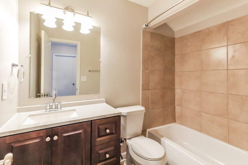 1,875/Mo, 5029 Donnell Way Decatur, GA 30035 Bathroom View