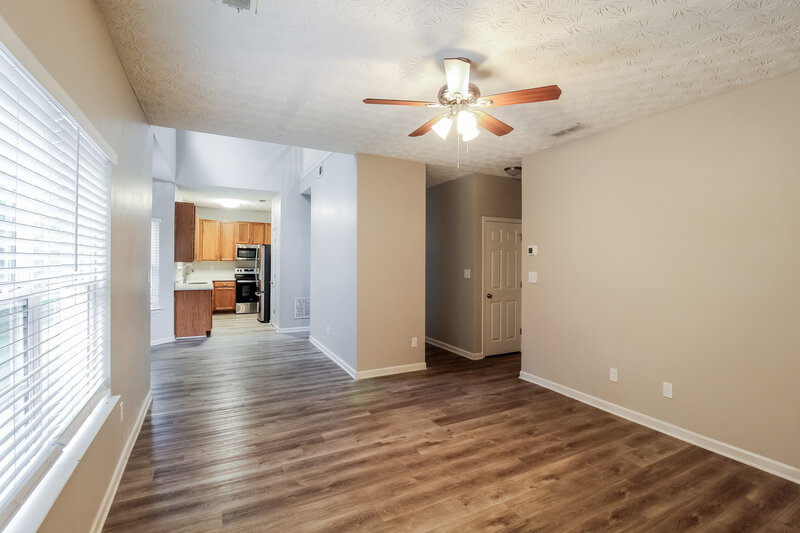 1,995/Mo, 7047 Red Maple Ln Lithonia, GA 30058 Living Room View 2