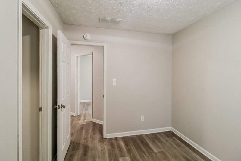 1,995/Mo, 7047 Red Maple Ln Lithonia, GA 30058 Bedroom View