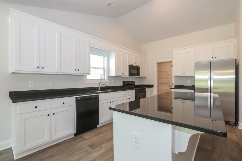 2,195/Mo, 150 Heartland Circle Winder, GA 30680 Kitchen View