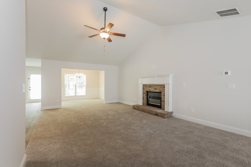 2,240/Mo, 128 Heartland Circle Winder, GA 30680 Living Room View