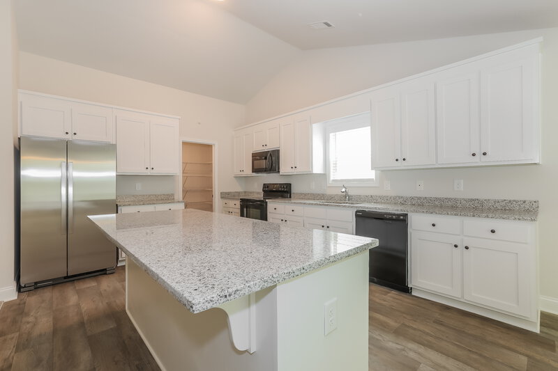 2,240/Mo, 128 Heartland Circle Winder, GA 30680 Kitchen View