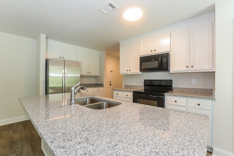 2,220/Mo, 122 Heartland Circle Winder, GA 30680 Kitchen View 2