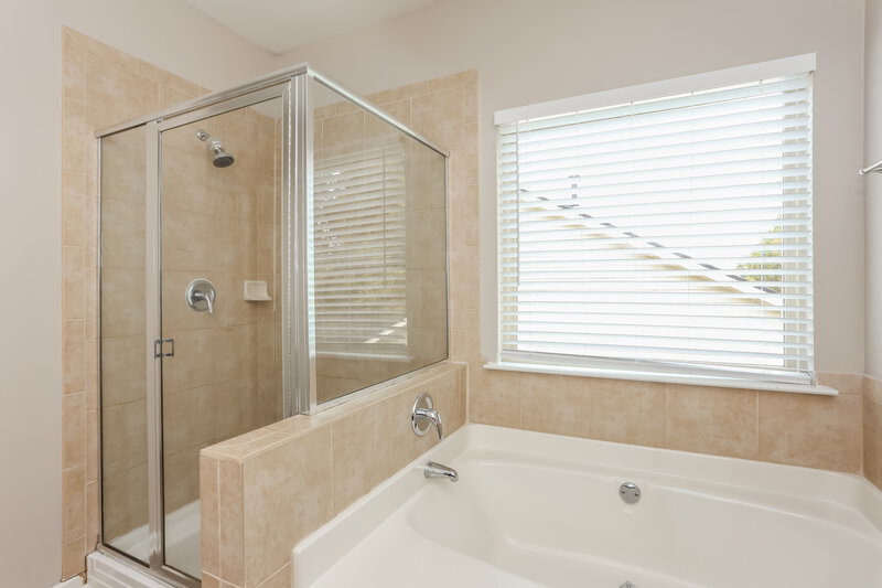 2,310/Mo, 4580 Roseman Trl Cumming, GA 30040 Main Bathroom View 2