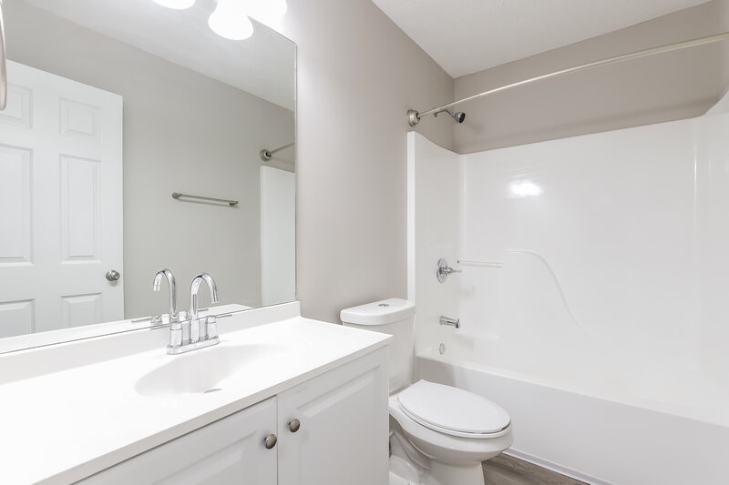 2,530/Mo, 1870 Skylar Leigh Dr Buford, GA 30518 Bathroom View