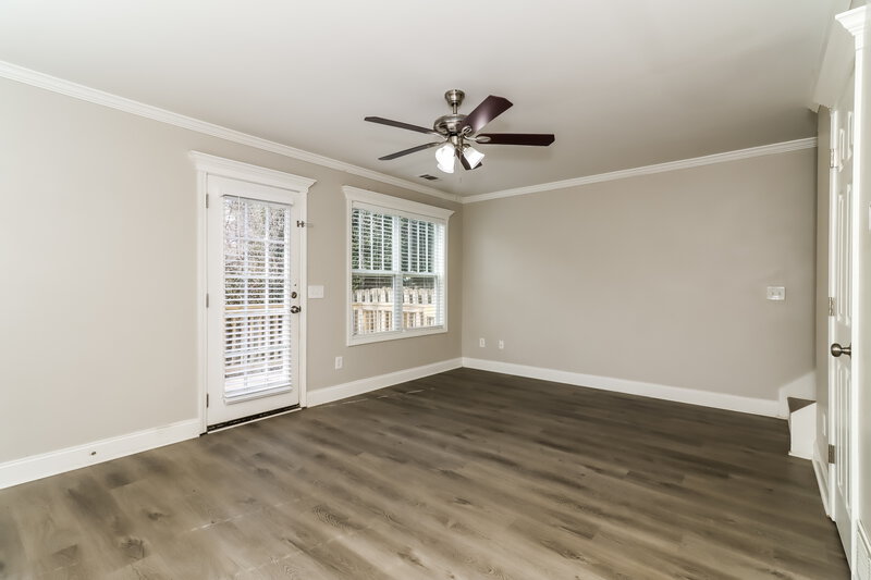 1,500/Mo, 101 Mashburn Pl Canton, GA 30114 Living Room View 2