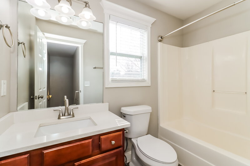 1,500/Mo, 101 Mashburn Pl Canton, GA 30114 Bathroom View