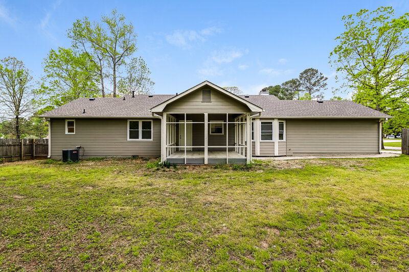2,380/Mo, 709 Cloudland Ct Stockbridge, GA 30281 Rear View