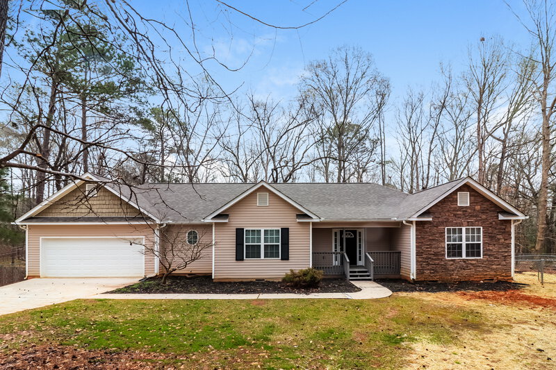 2,520/Mo, 709 Wesley Dr Jackson, GA 30233 External View
