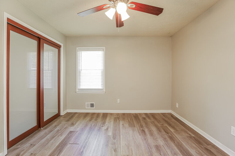 2,000/Mo, 4839 W Lake Way Douglasville, GA 30135 Main Bedroom View