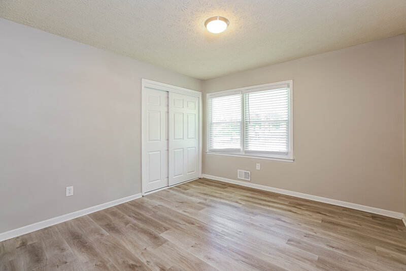 2,000/Mo, 4839 W Lake Way Douglasville, GA 30135 Bedroom View 2