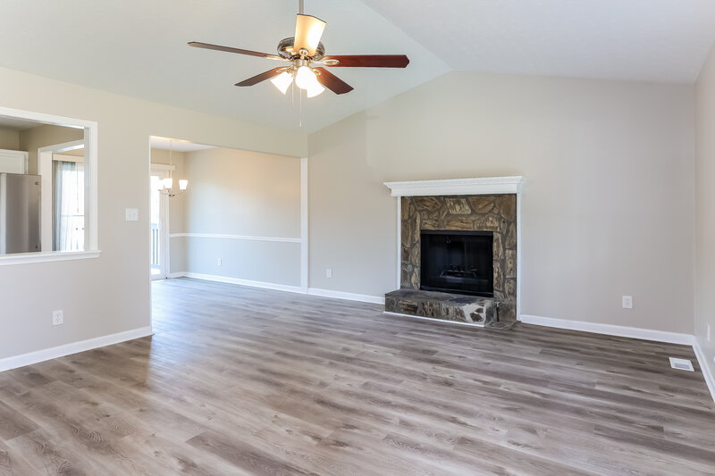 1,705/Mo, 3204 Plymouth Rock Dr Douglasville, GA 30135 Family Room View