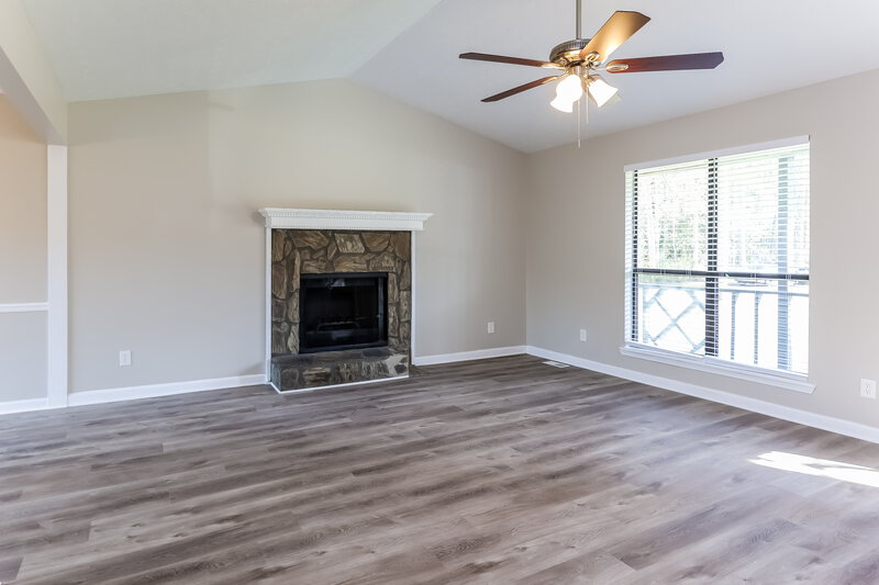 1,705/Mo, 3204 Plymouth Rock Dr Douglasville, GA 30135 Family Room View 2