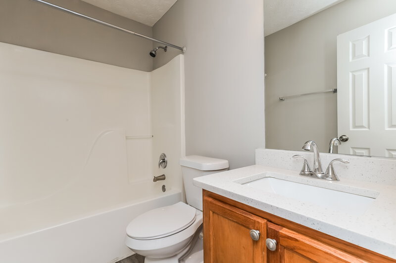 1,760/Mo, 90 Dylans Ct Covington, GA 30014 Bathroom View 2