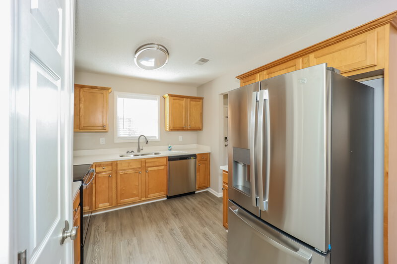 2,220/Mo, 130 Hidden Brook Trl Newnan, GA 30265 Kitchen View