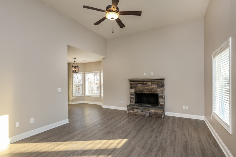 2,140/Mo, 80 Emmette Dr Dawsonville, GA 30534 Living Room View