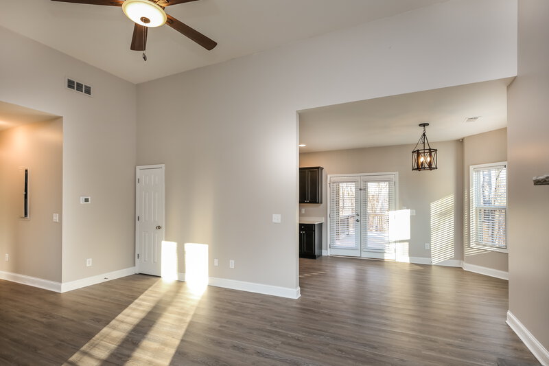 2,140/Mo, 80 Emmette Dr Dawsonville, GA 30534 Living Room View 4