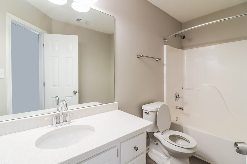 2,390/Mo, 121 High Meadow Trl Jenkinsburg, GA 30234 Bathroom View