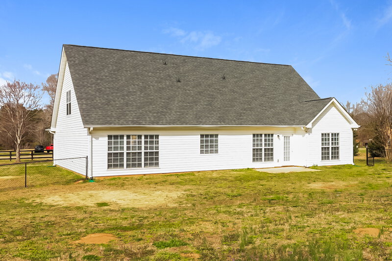 2,390/Mo, 121 High Meadow Trl Jenkinsburg, GA 30234 Rear View 2