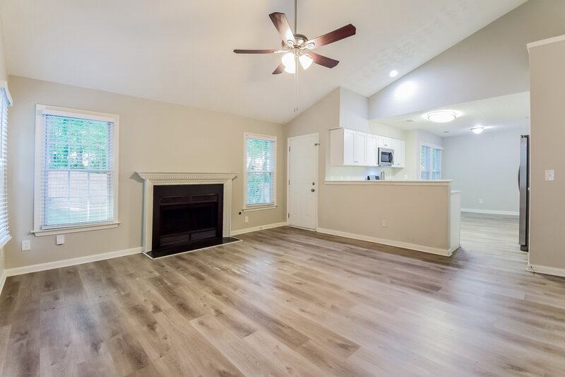 2,030/Mo, 547 Riverbirch Trce Stone Mountain, GA 30087 Living Room View 2