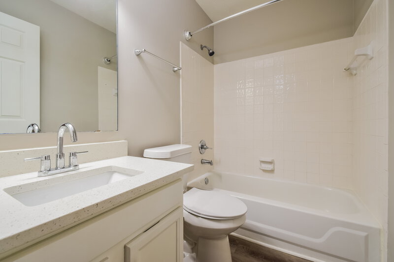 2,030/Mo, 547 Riverbirch Trce Stone Mountain, GA 30087 Bathroom View