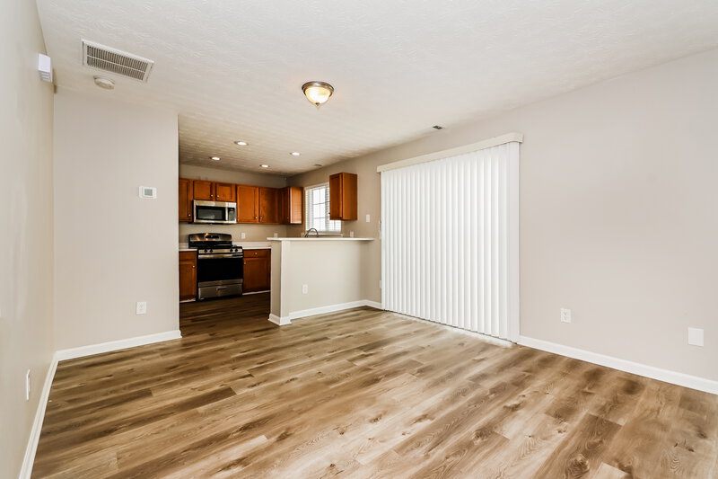 2,800/Mo, 171 Swanee Ln Woodstock, GA 30188 Dining Room View 2