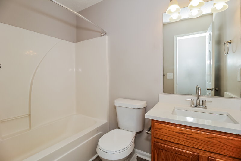 2,030/Mo, 7336 Westwood Ln Douglasville, GA 30134 Bathroom View 2