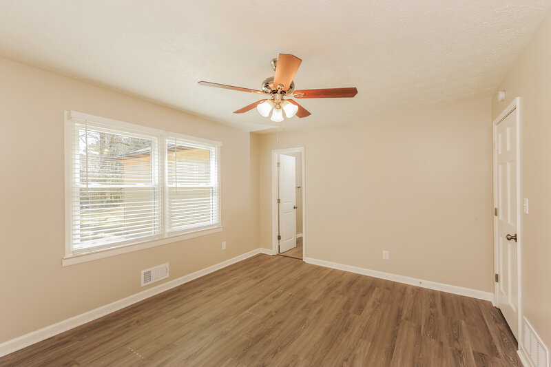 1,960/Mo, 3325 Shady Cove Rd Cumming, GA 30041 Main Bedroom View 2