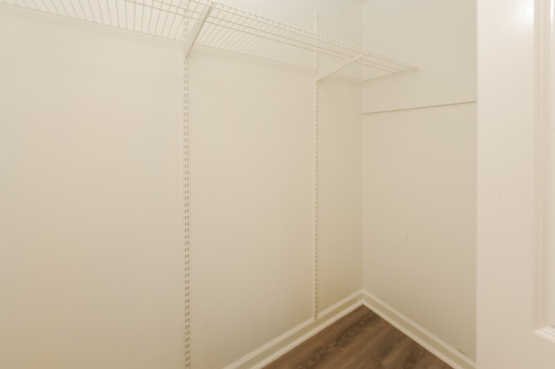 1,960/Mo, 3325 Shady Cove Rd Cumming, GA 30041 Walk In Closet View