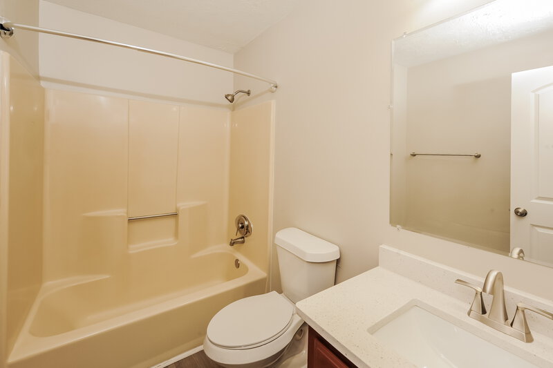 1,960/Mo, 3325 Shady Cove Rd Cumming, GA 30041 Bathroom View