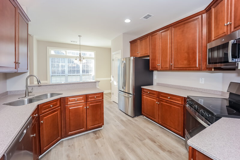 2,275/Mo, 101 Landon Dr Whitesburg, GA 30185 Kitchen View 2