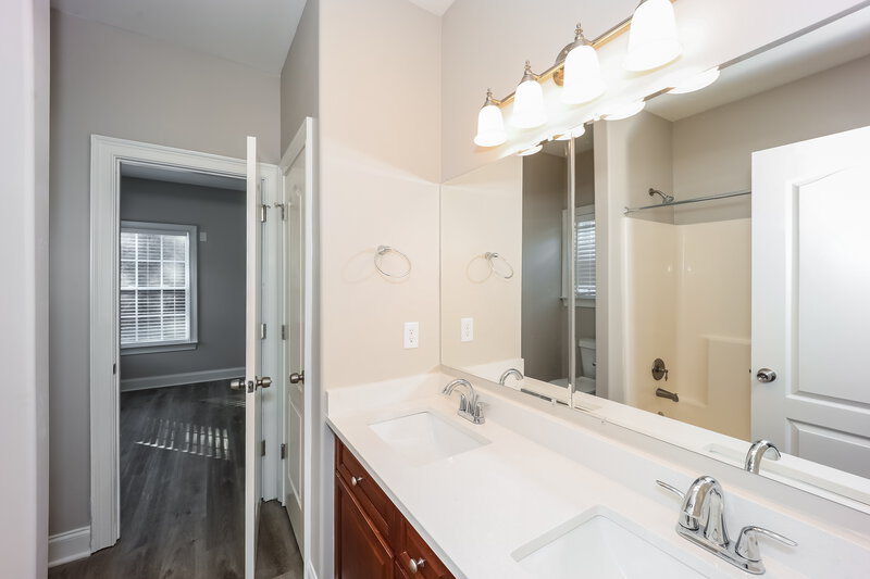 2,275/Mo, 101 Landon Dr Whitesburg, GA 30185 Bathroom View