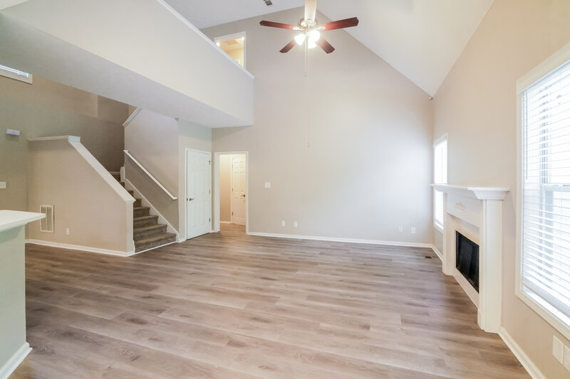 2,260/Mo, 57 Highland Dr Carrollton, GA 30116 Living Room View