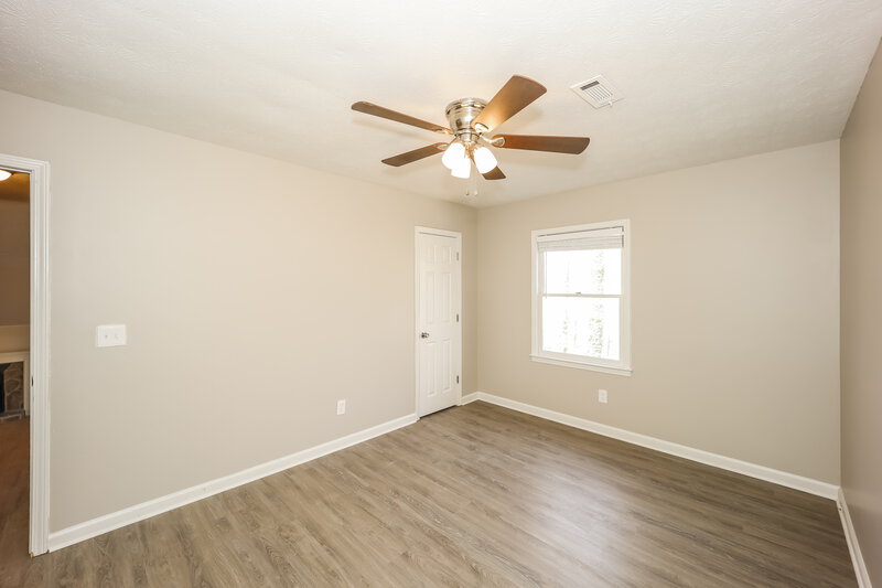 1,980/Mo, 210 Ashley Creek Dr Newnan, GA 30263 Main Bedroom View 2