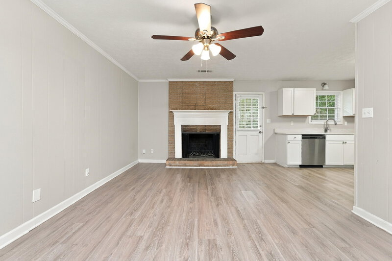 2,045/Mo, 4392 Hardwood Cir SW Lilburn, GA 30047 Family Room View