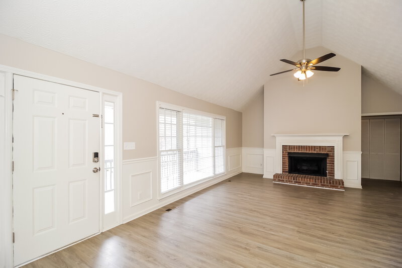 2,120/Mo, 300 Sterling Dr Powder Springs, GA 30127 Living Room View
